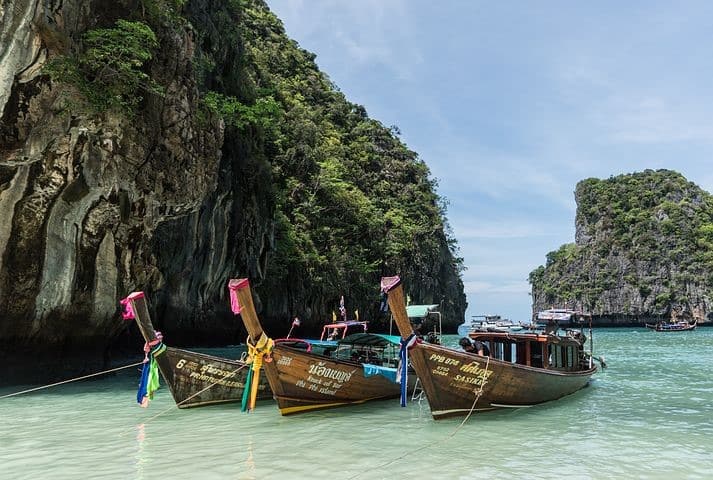 Phi Phi Islands tours