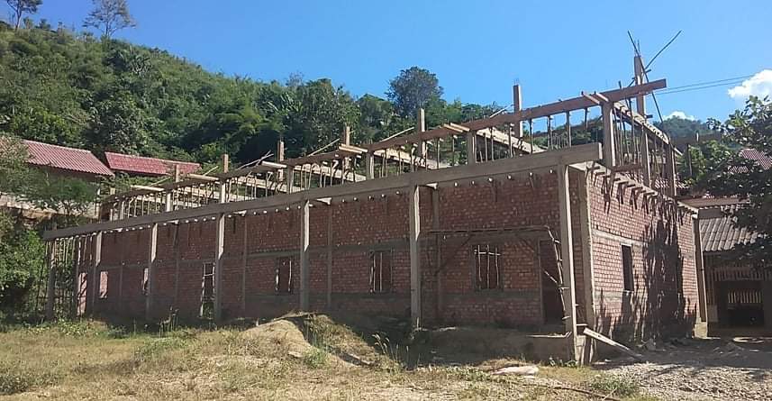 Dormitory with upper structure beams