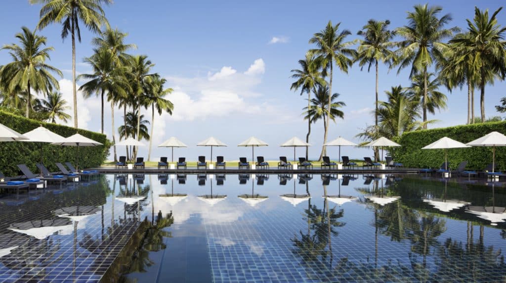 Khao Lak beachfront pool