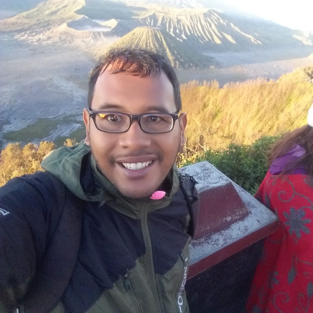 local travel expert mount bromo