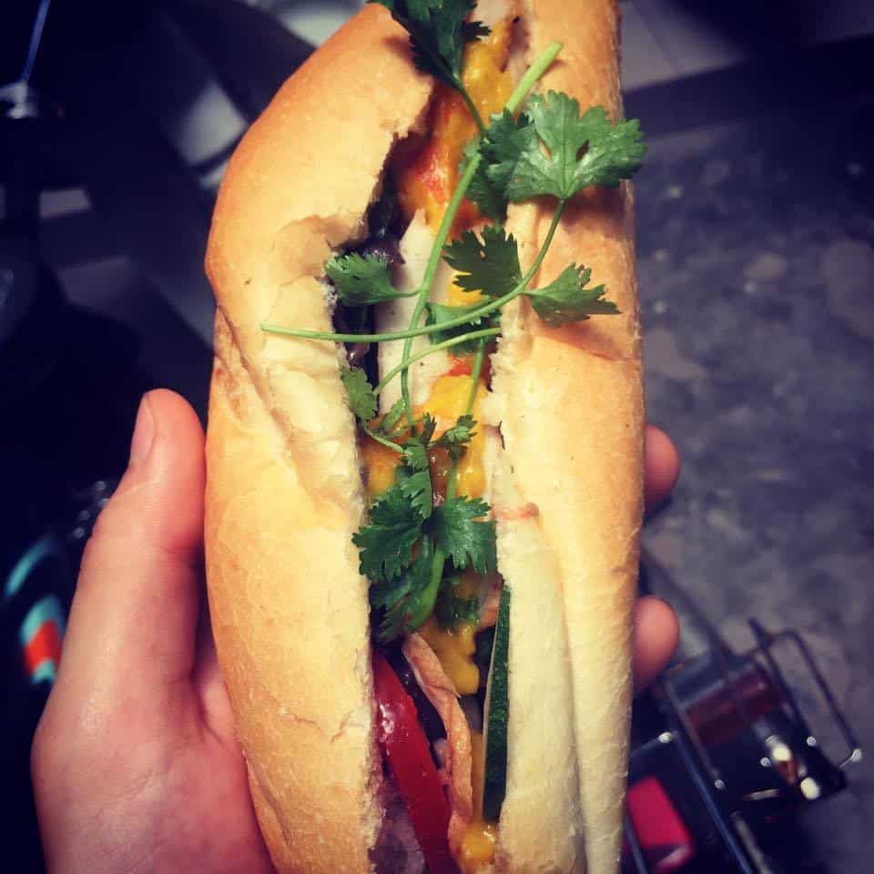 banh mi vegetarian vietnamese food