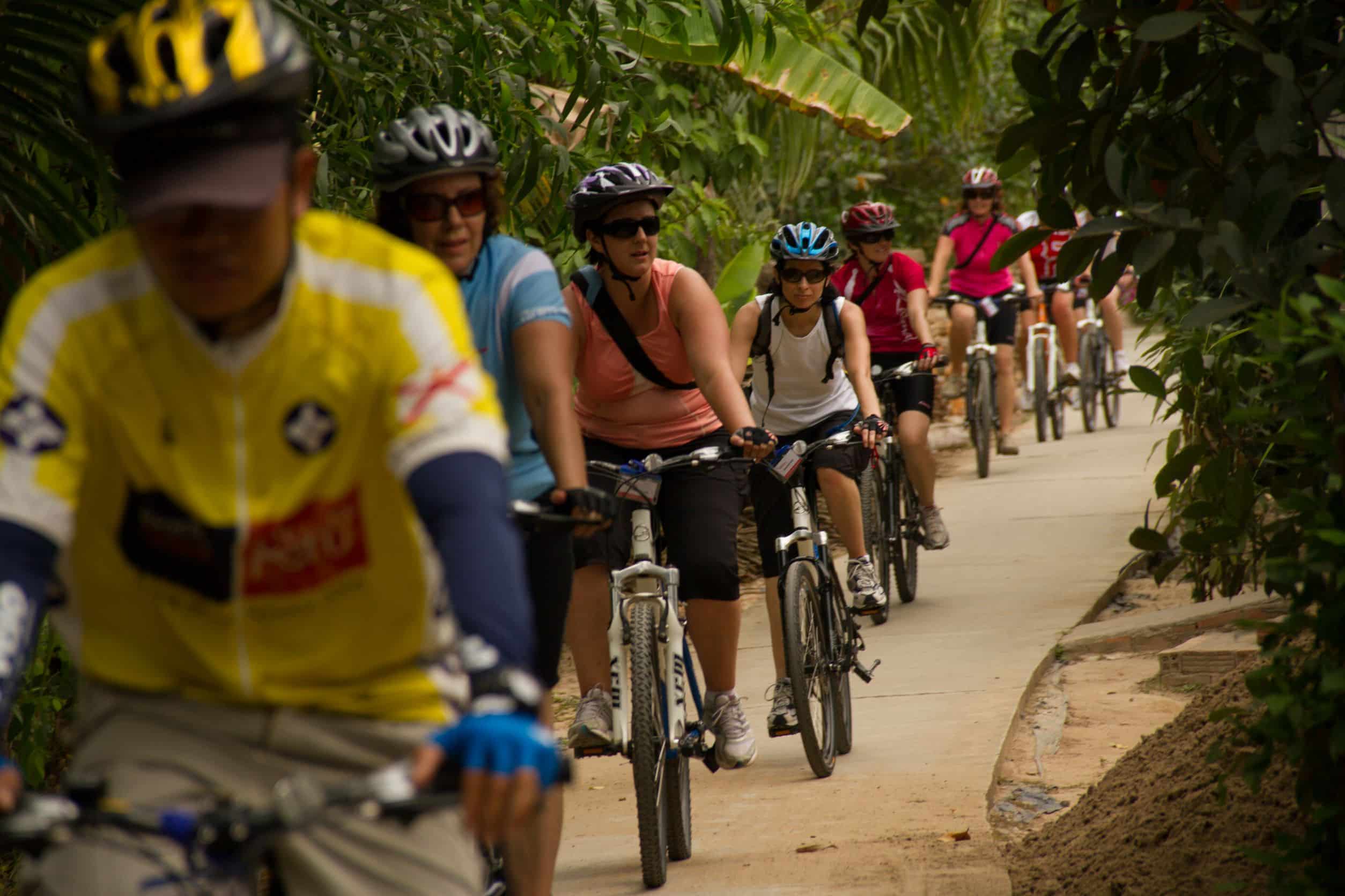 Active Travel: 8 Thrilling Sporting Experiences with Discova