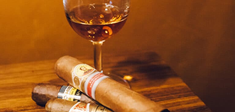 Cigar rolling and rum tasting in Havana