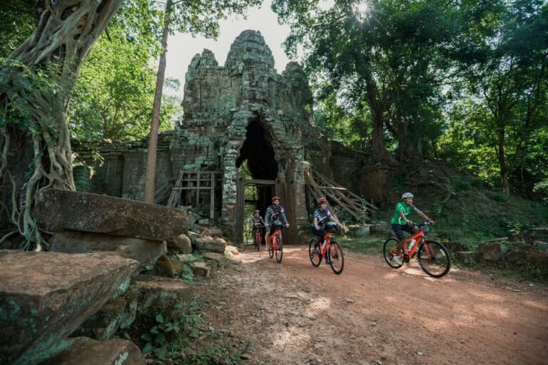 Angkor sunrise cycling tour