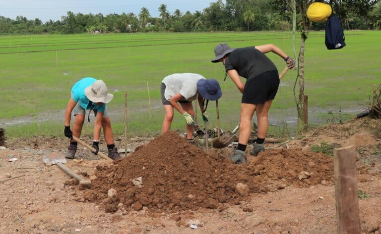 Service learning and community projects in Vietnam