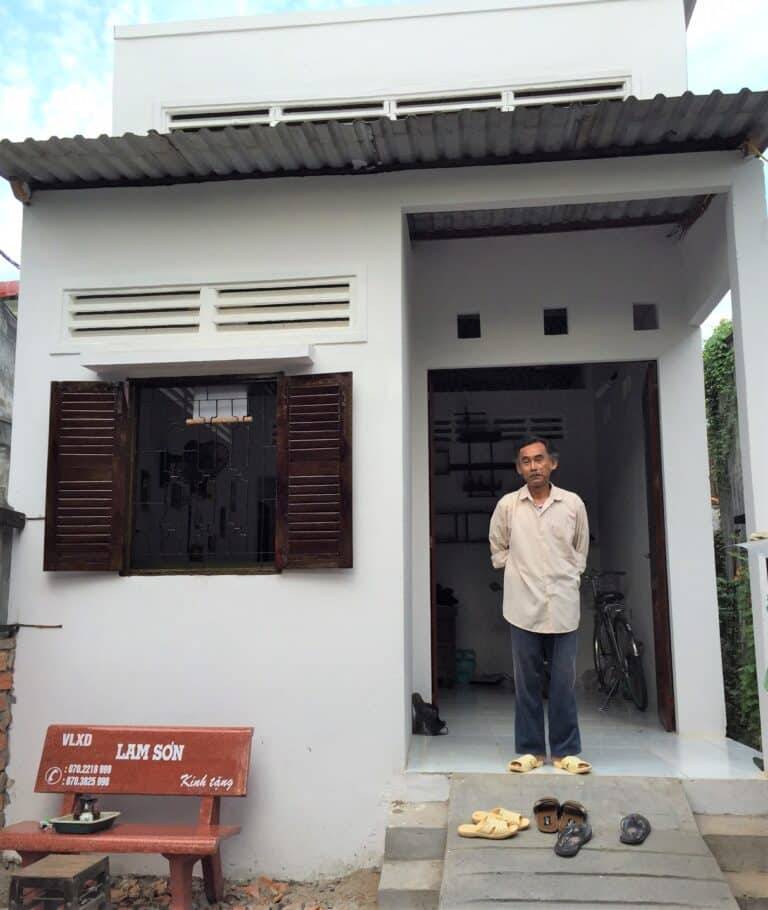 New houses for Vinh Long families in need